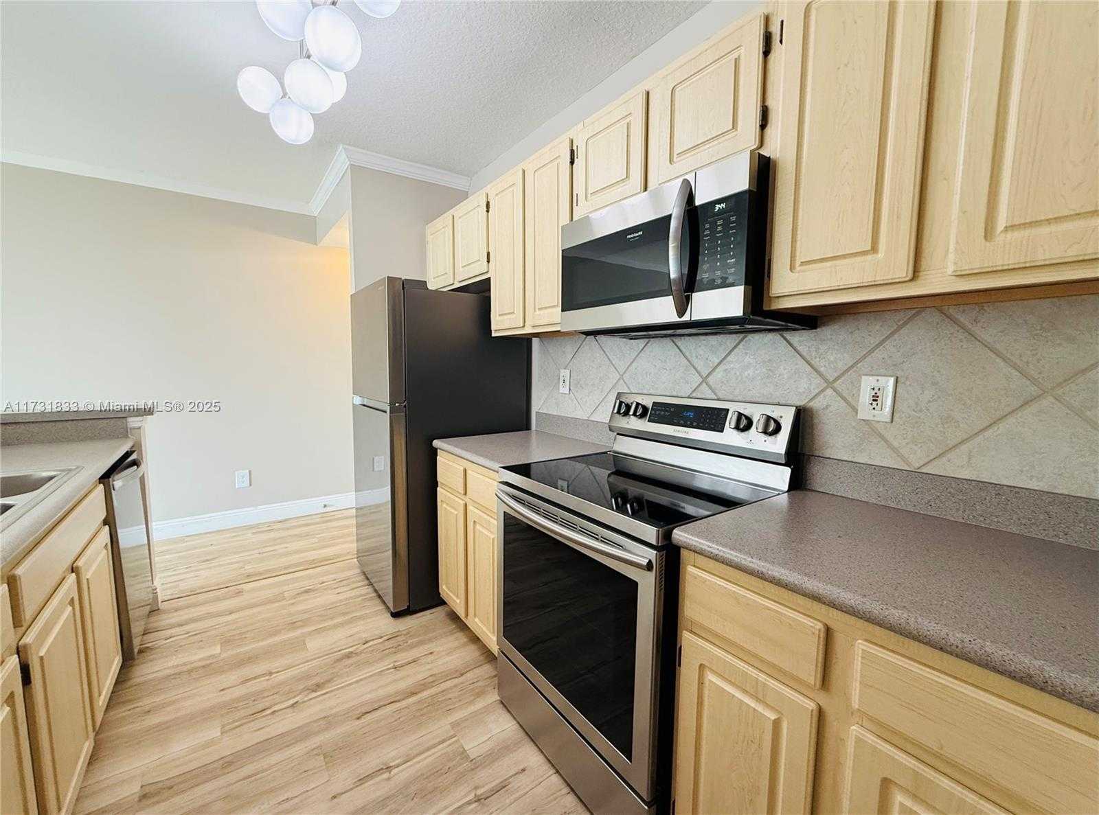 Small Image of 2665 SOUTH WEST 37TH AVE #408, Miami Number 4