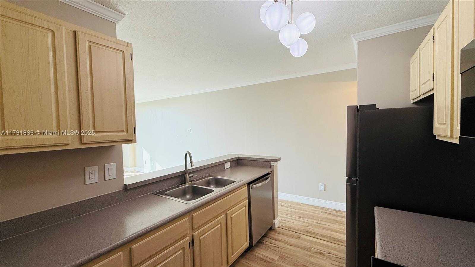 Small Image of 2665 SOUTH WEST 37TH AVE #408, Miami Number 5