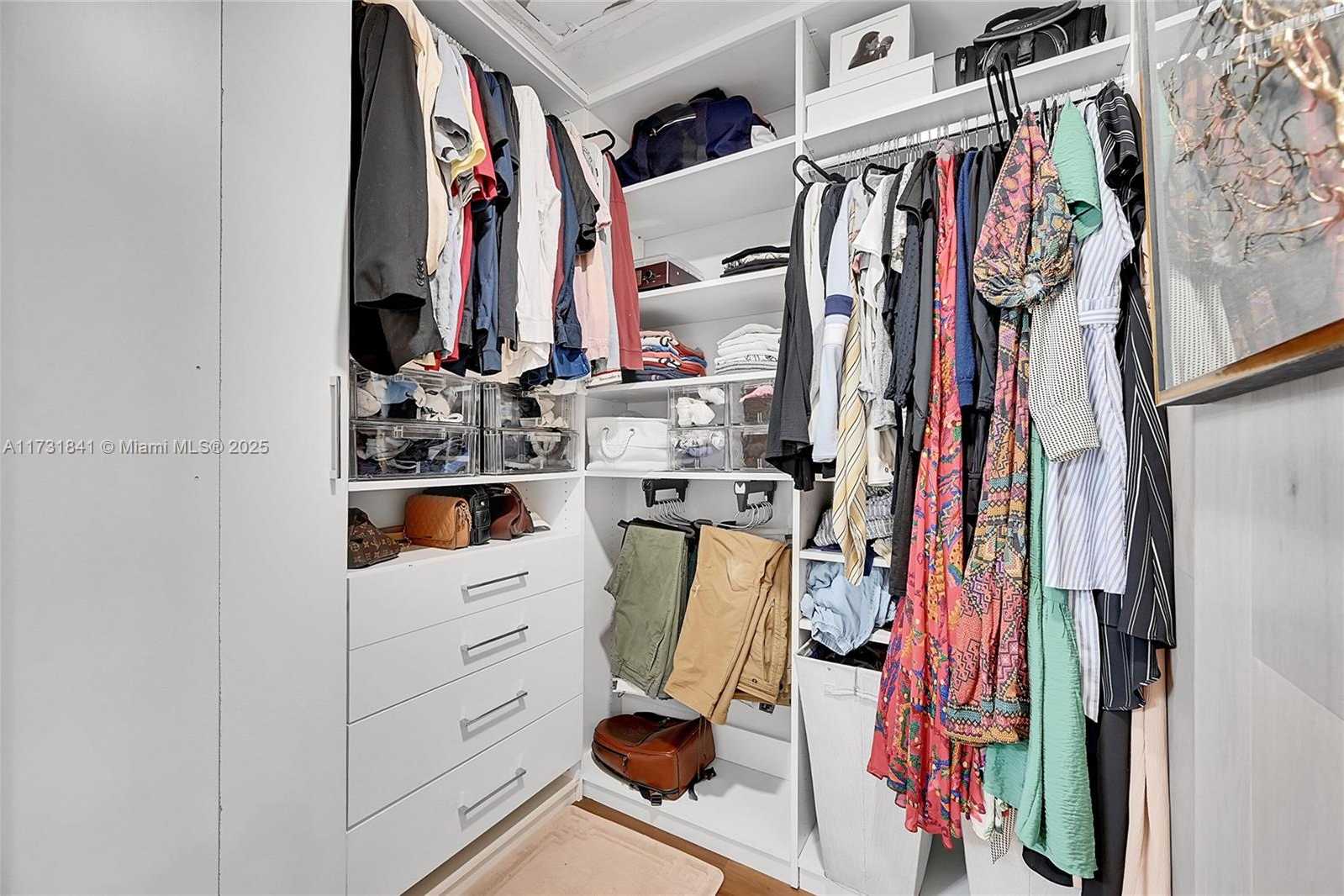 Small Image of 3435 Laurel Oaks Ln, Hollywood, FL 33021, USA Number 24