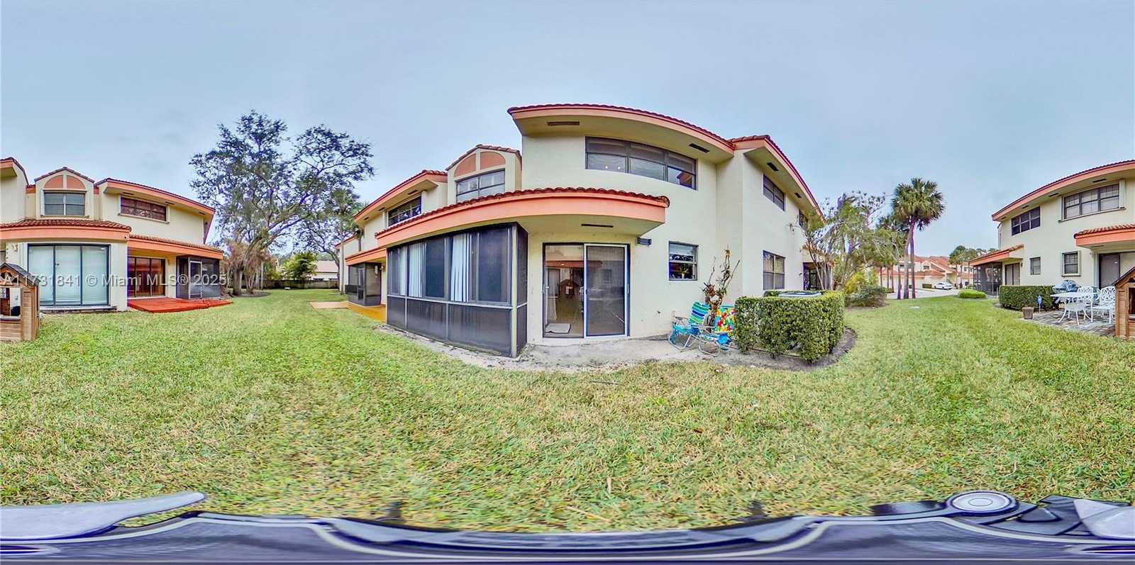 Small Image of 3435 Laurel Oaks Ln, Hollywood, FL 33021, USA Number 35