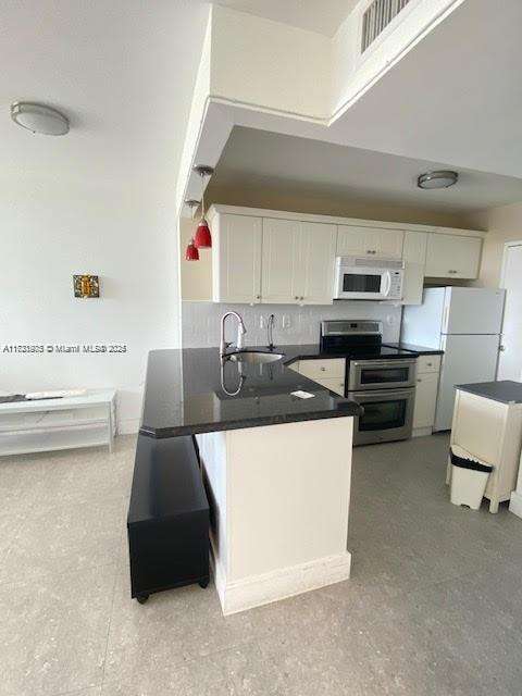 Small Image of 2899 COLLINS AVE #548, Miami Beach Number 6