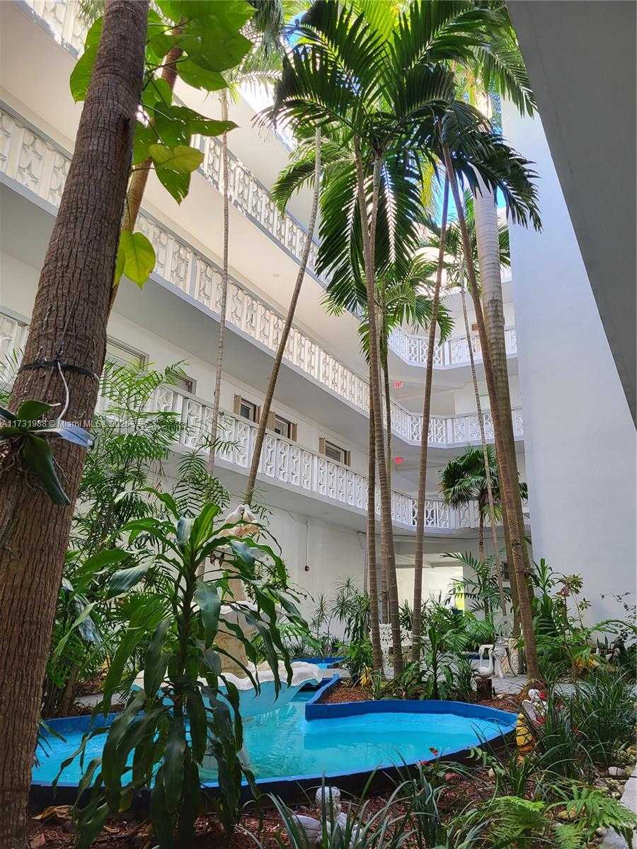 Small Image of 9700 EAST BAY HARBOR DR #506, Bay Harbor Islands Number 4