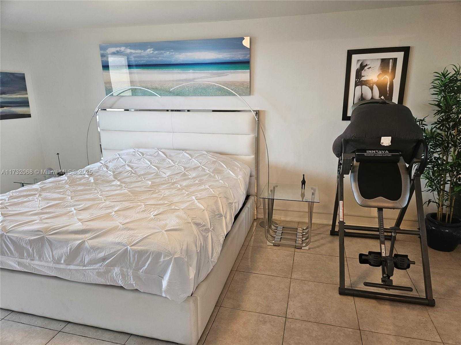 Small Image of 2555 COLLINS AVE #1508, Miami Beach Number 28