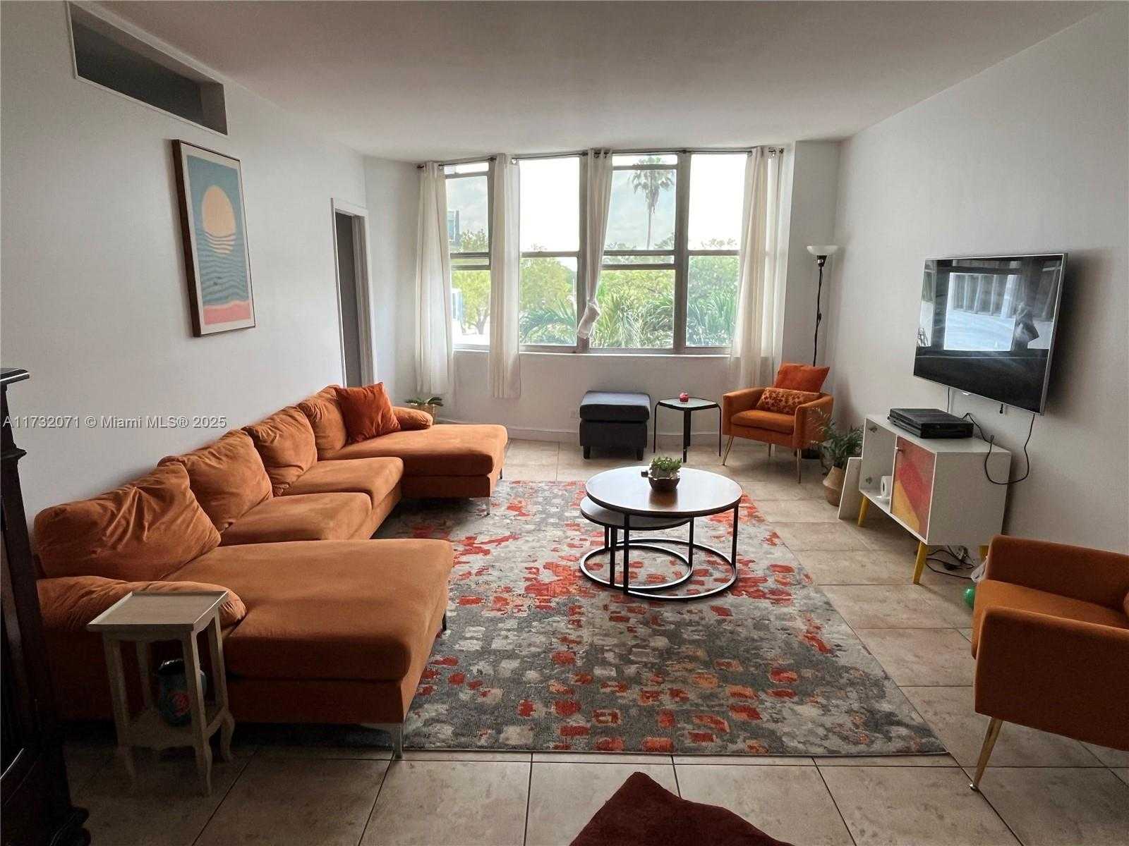 Small Image of 7441 WAYNE AVE #2H, Miami Beach Number 8