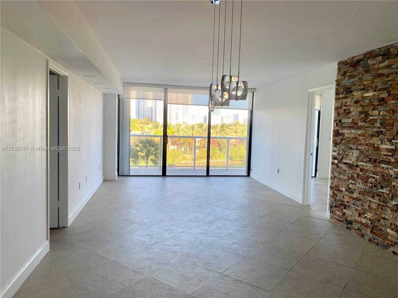 Small Image of 3701 NORTH COUNTRY CLUB DR #502, Aventura Number 18