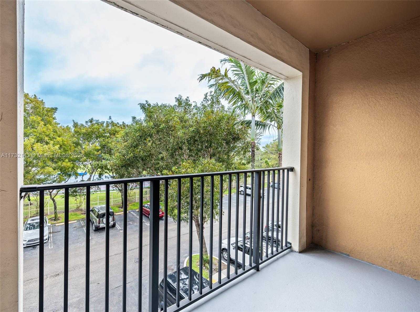 Small Image of 2280 EAST PRESERVE WAY #303, Miramar Number 10