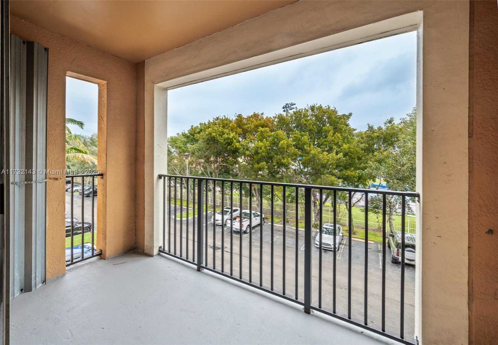 Small Image of 2280 EAST PRESERVE WAY #303, Miramar Number 11