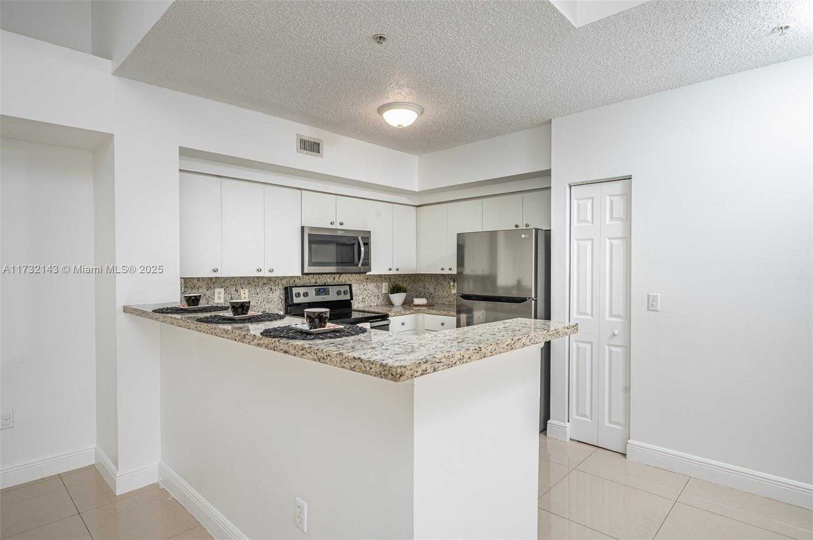 Small Image of 2280 EAST PRESERVE WAY #303, Miramar Number 5