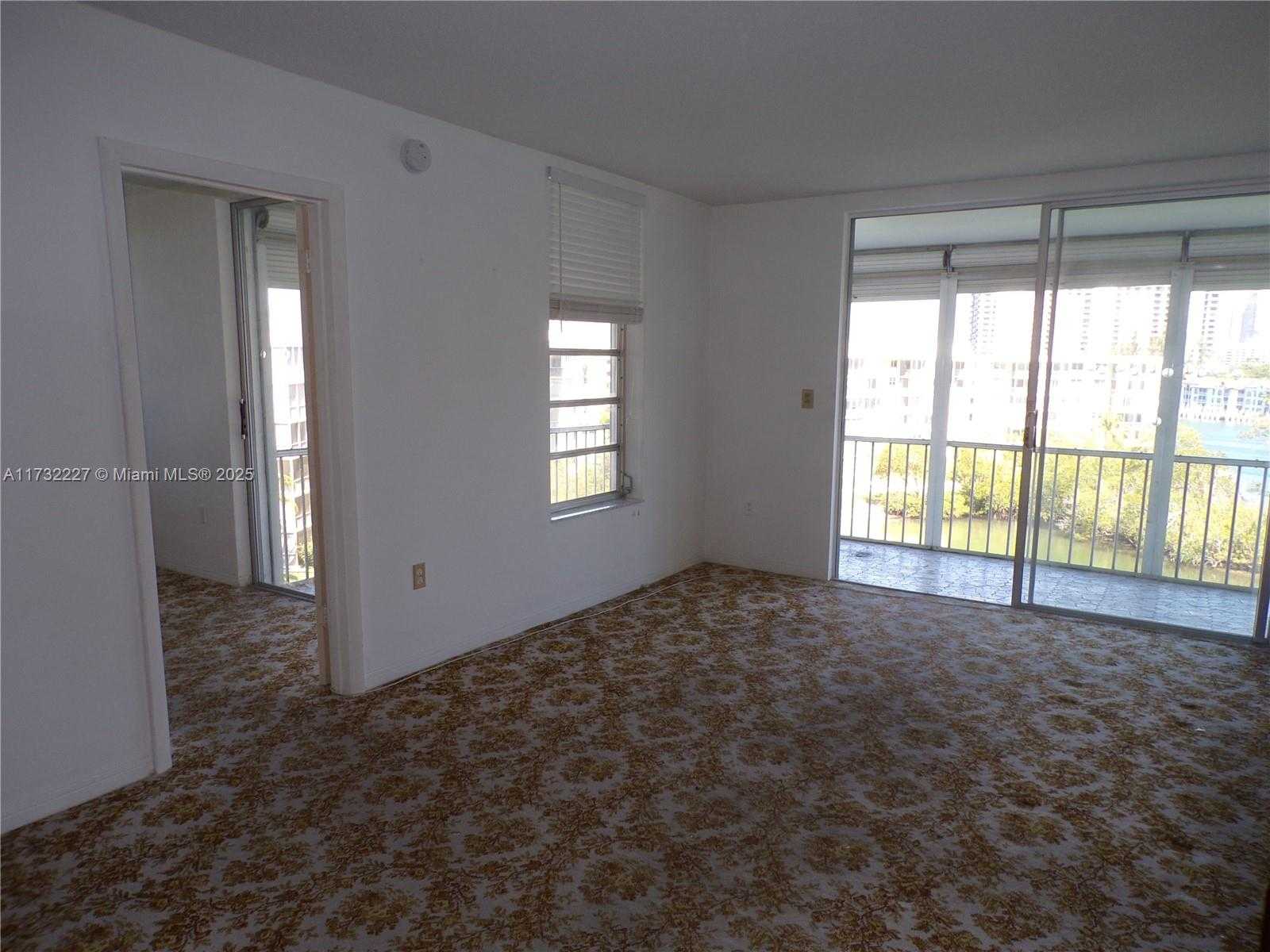 Small Image of 3030 MARCOS DR #T601, Aventura Number 14