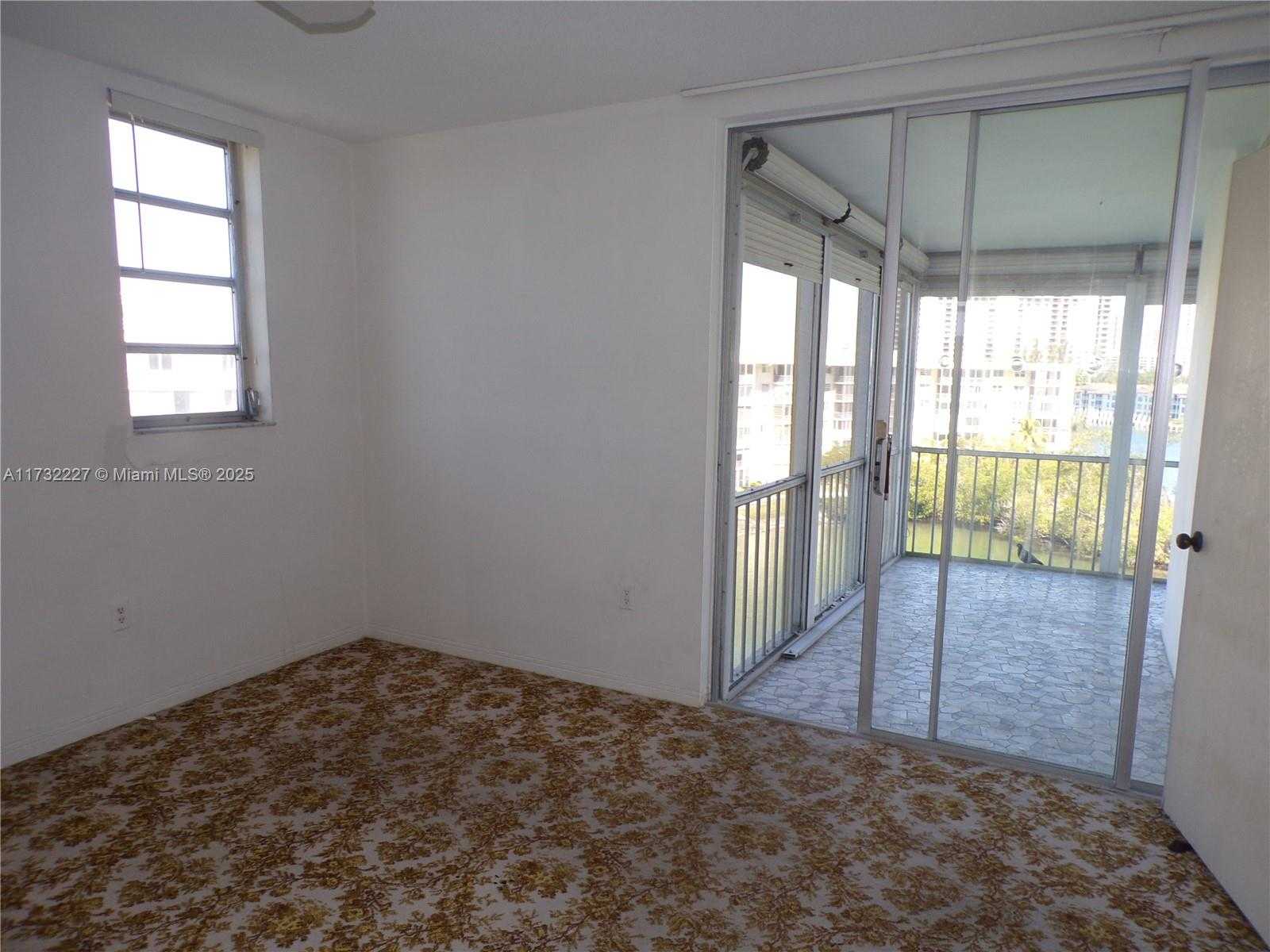 Small Image of 3030 MARCOS DR #T601, Aventura Number 20