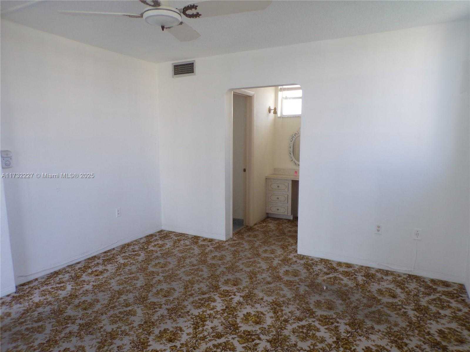 Small Image of 3030 MARCOS DR #T601, Aventura Number 23