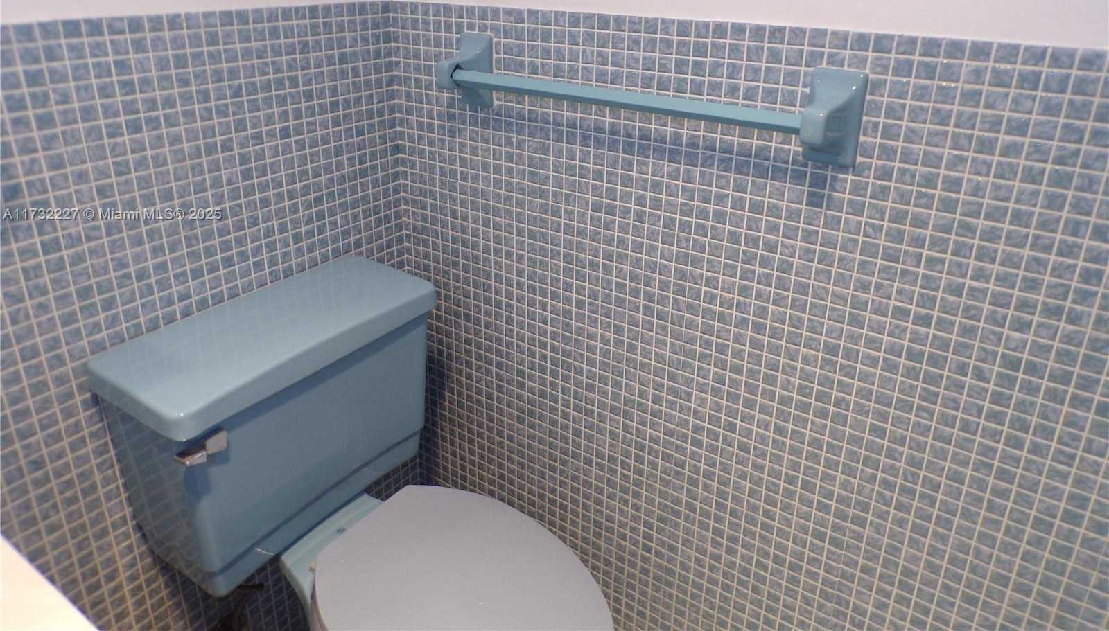 Small Image of 3030 MARCOS DR #T601, Aventura Number 27