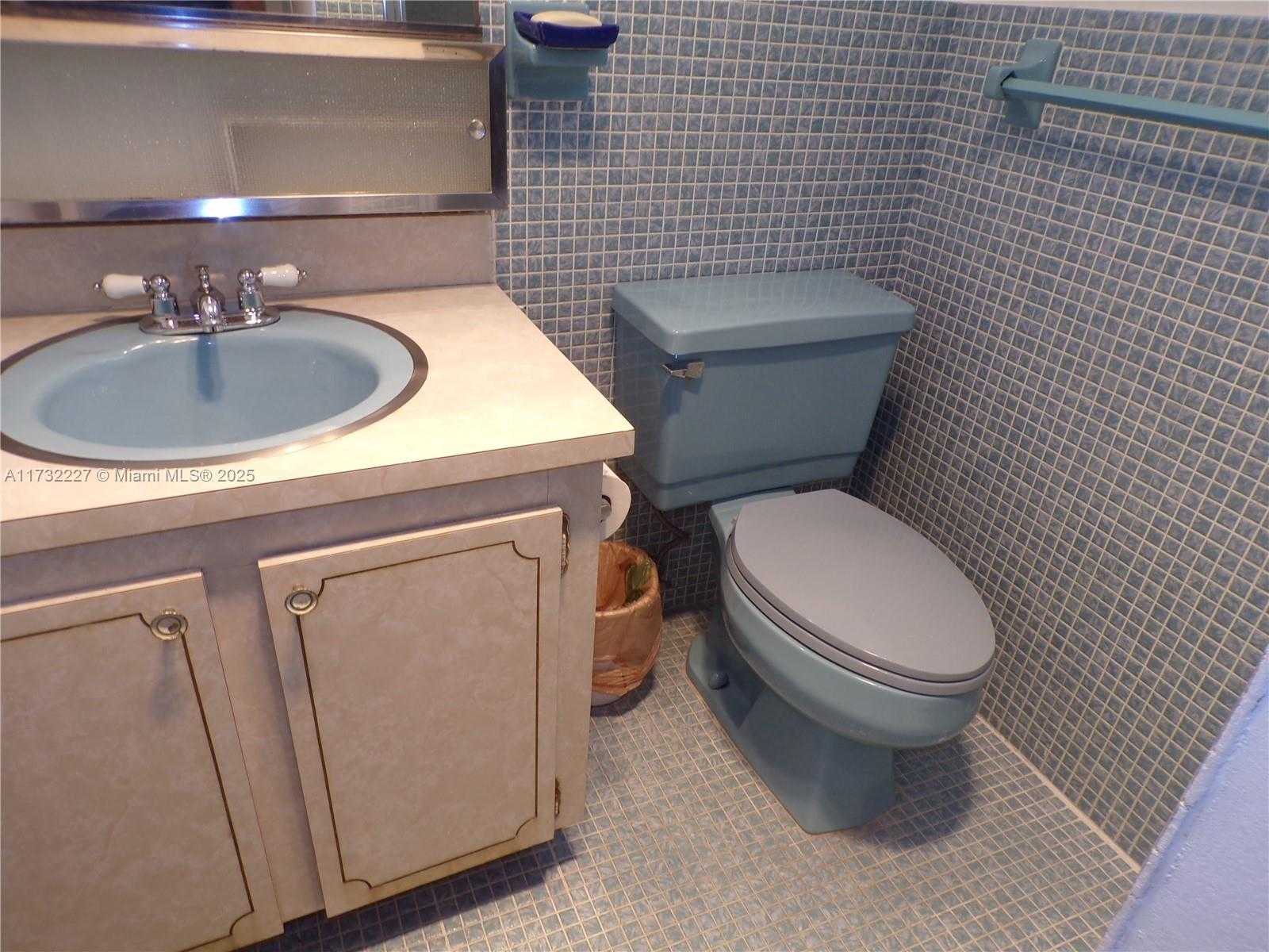 Small Image of 3030 MARCOS DR #T601, Aventura Number 28