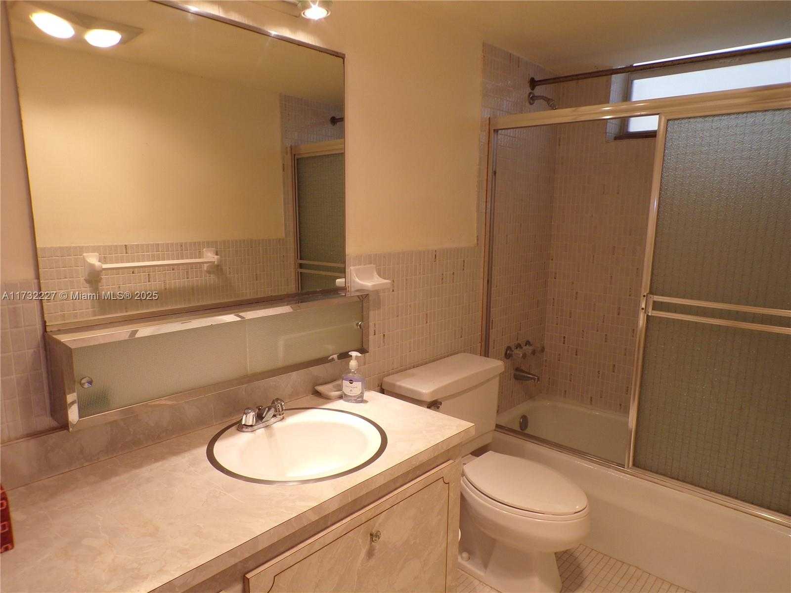 Small Image of 3030 MARCOS DR #T601, Aventura Number 40