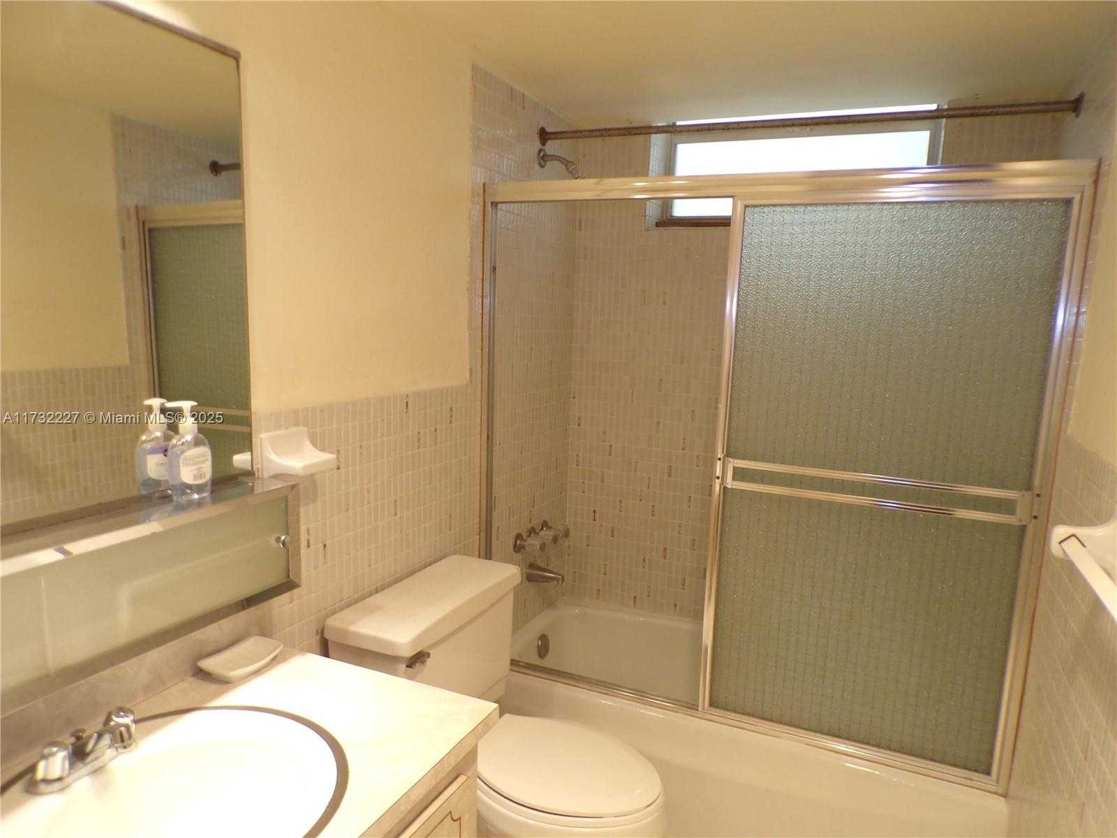 Small Image of 3030 MARCOS DR #T601, Aventura Number 41