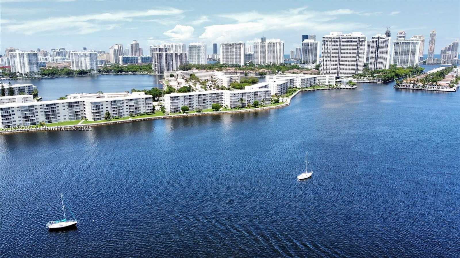 Small Image of 3030 MARCOS DR #T601, Aventura Number 51