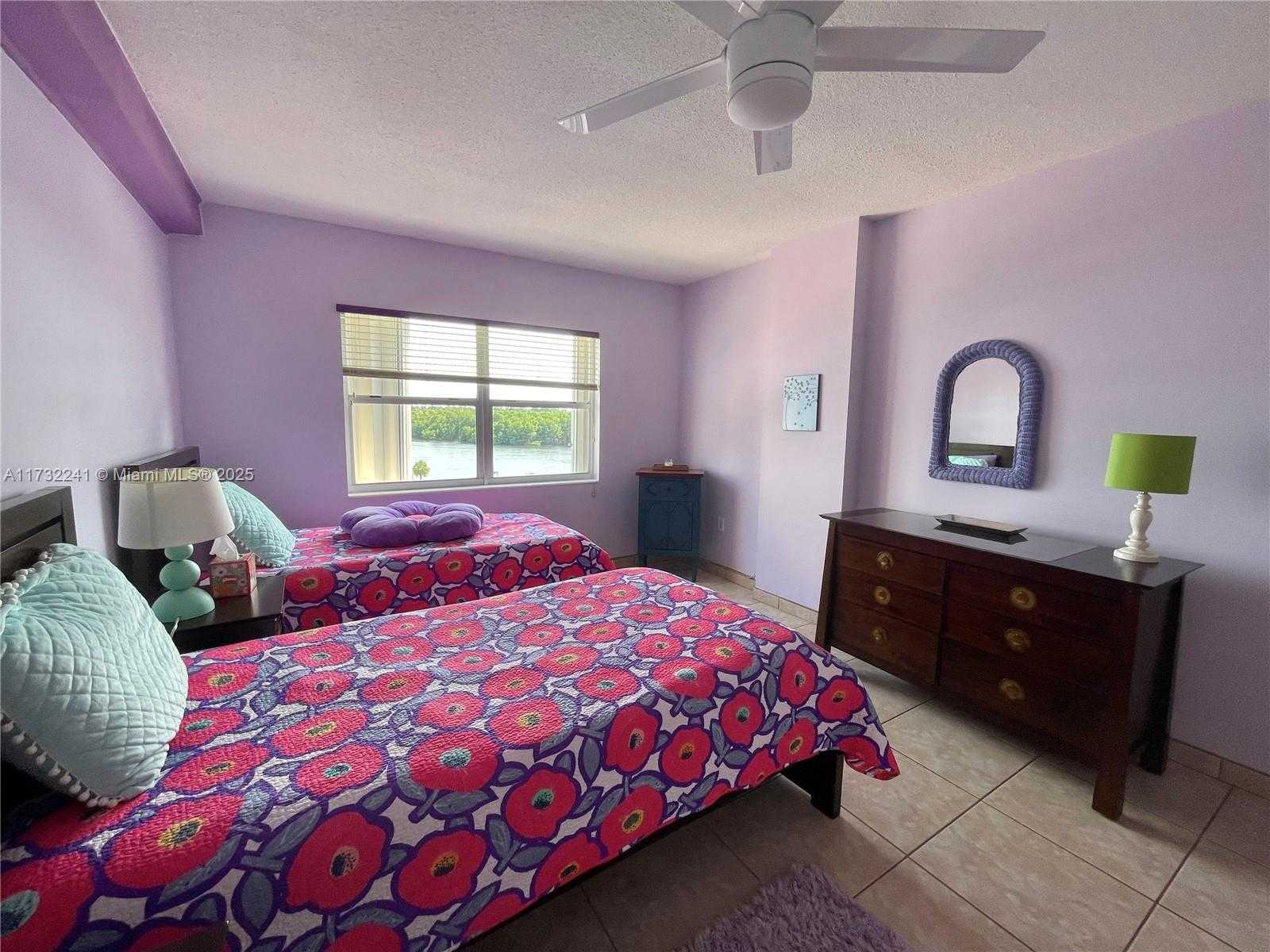 Small Image of 400 KINGS POINT DR #510, Sunny Isles Beach Number 16