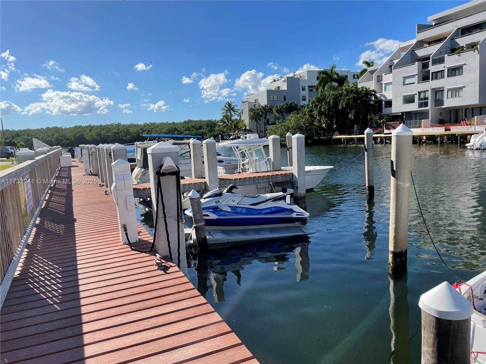 Small Image of 400 KINGS POINT DR #510, Sunny Isles Beach Number 19