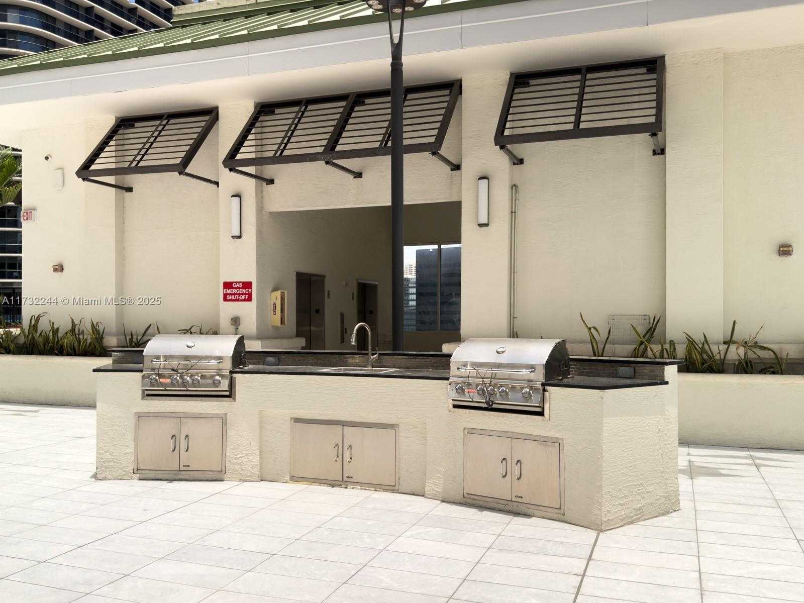 Small Image of 999 SOUTH WEST 1ST AVE #1611, Miami Number 21