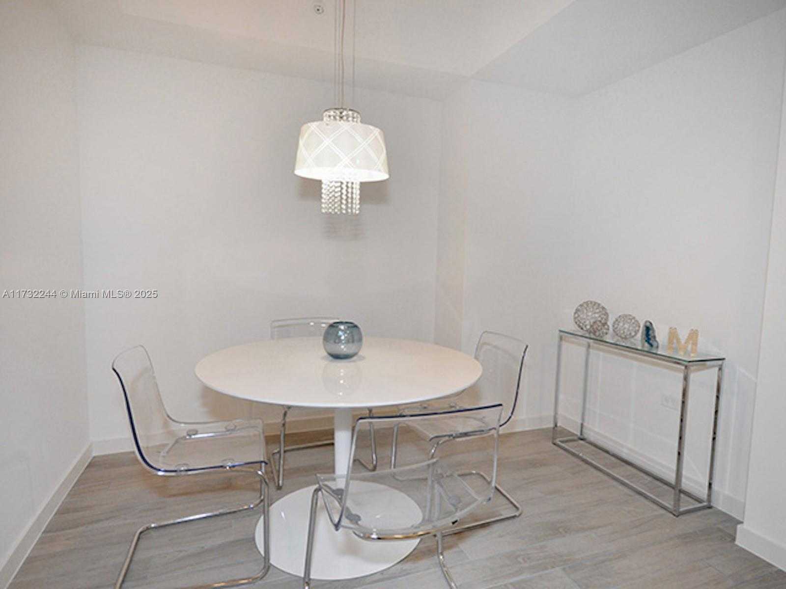 Small Image of 999 SOUTH WEST 1ST AVE #1611, Miami Number 3