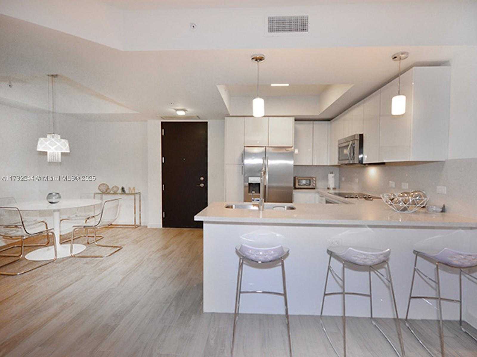 Small Image of 999 SOUTH WEST 1ST AVE #1611, Miami Number 6