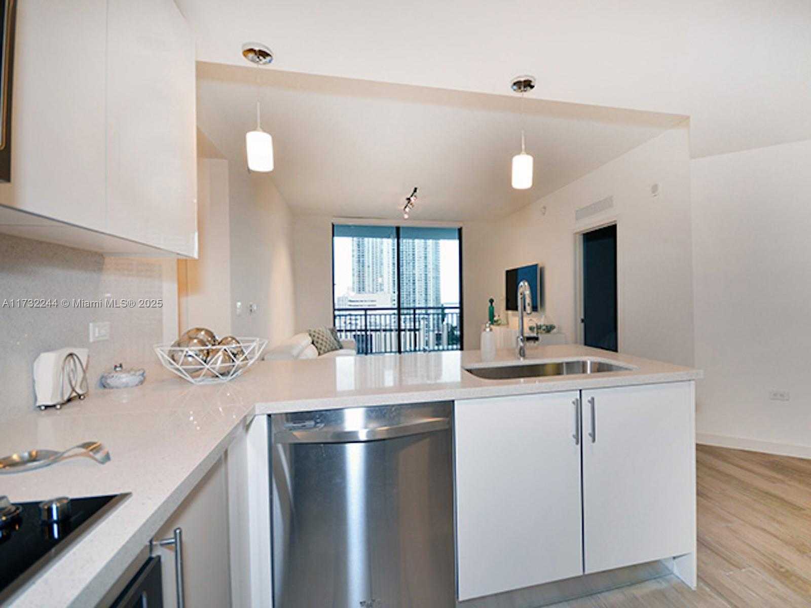 Small Image of 999 SOUTH WEST 1ST AVE #1611, Miami Number 8