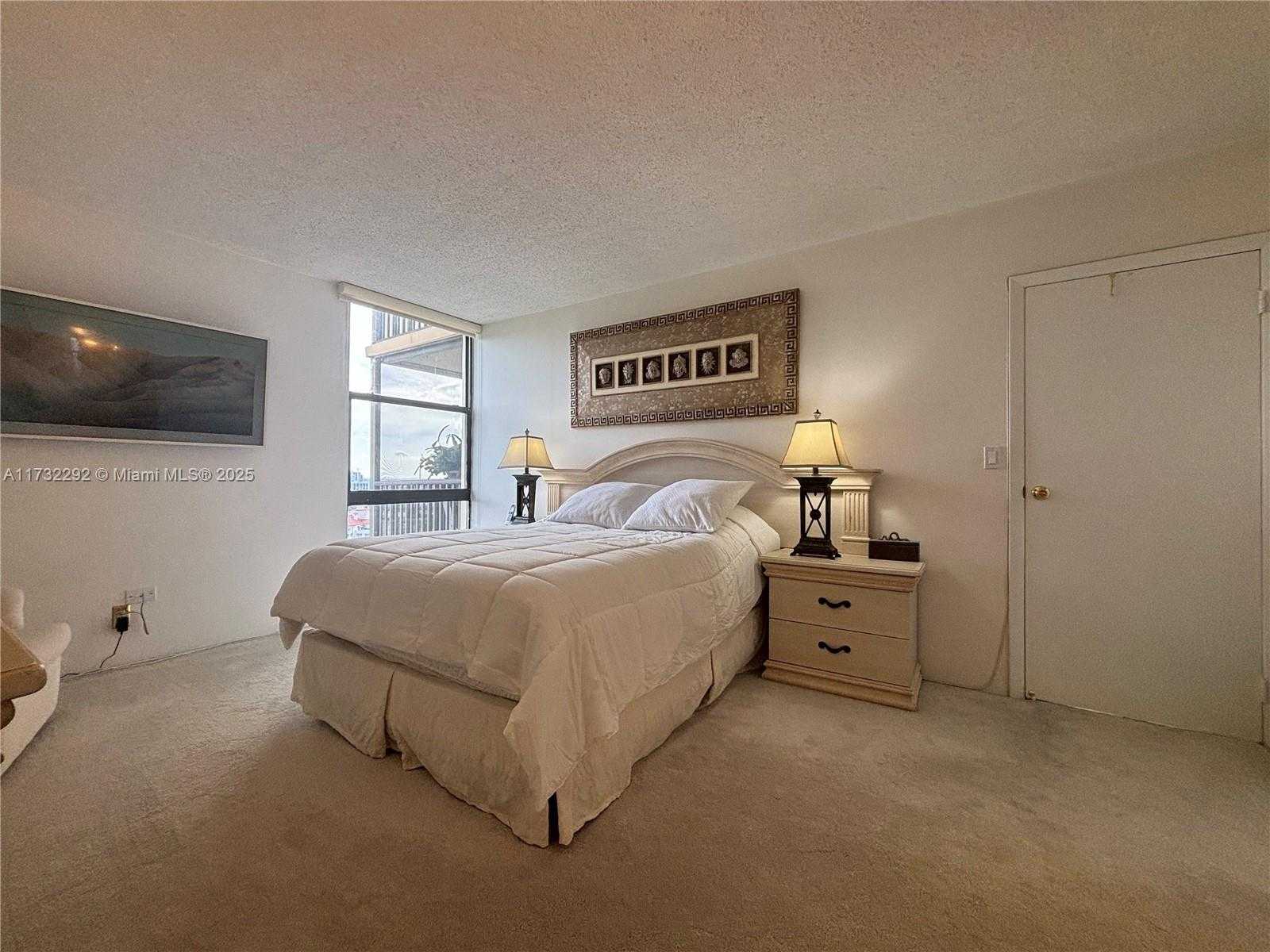Small Image of 20379 WEST COUNTRY CLUB DR #2135, Aventura Number 15