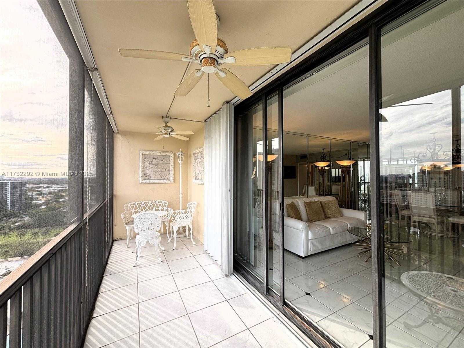 Small Image of 20379 WEST COUNTRY CLUB DR #2135, Aventura Number 5