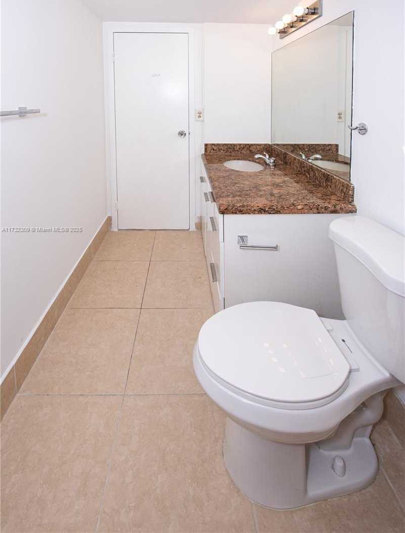 Small Image of 16950 WEST DIXIE HWY #B320, North Miami Beach Number 13