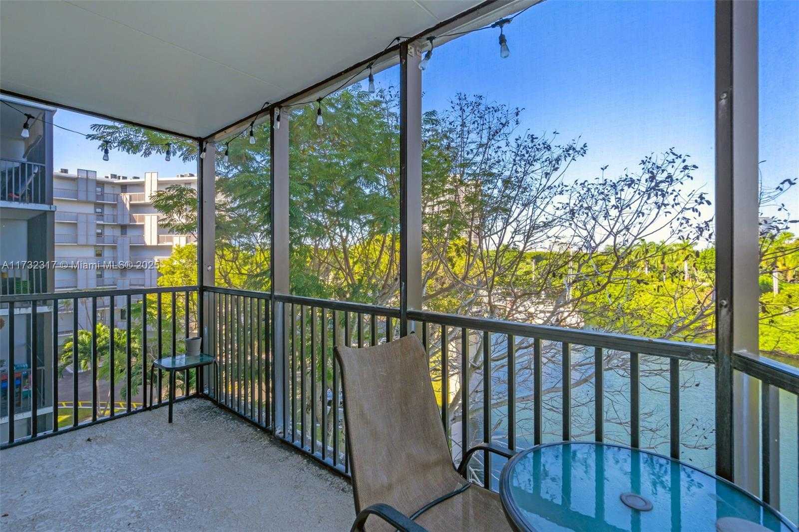Small Image of 3401 NORTH COUNTRY CLUB DR #502, Aventura Number 17