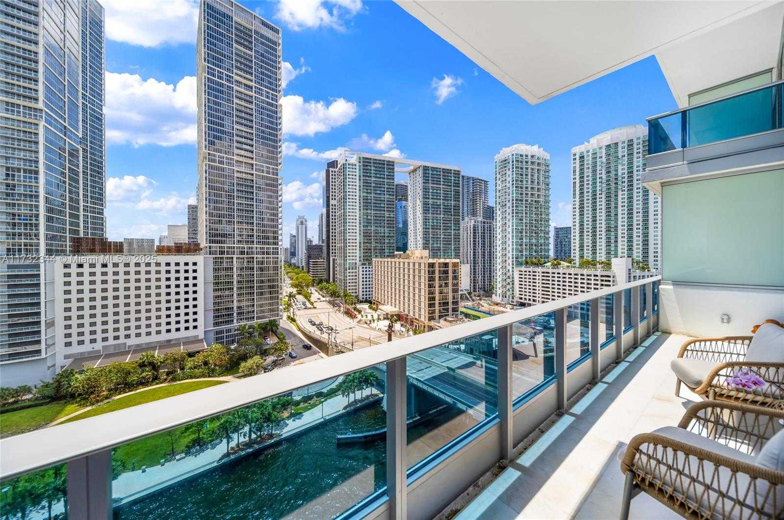 Small Image of 200 BISCAYNE BOULEVARD WAY #1406, Miami Number 12