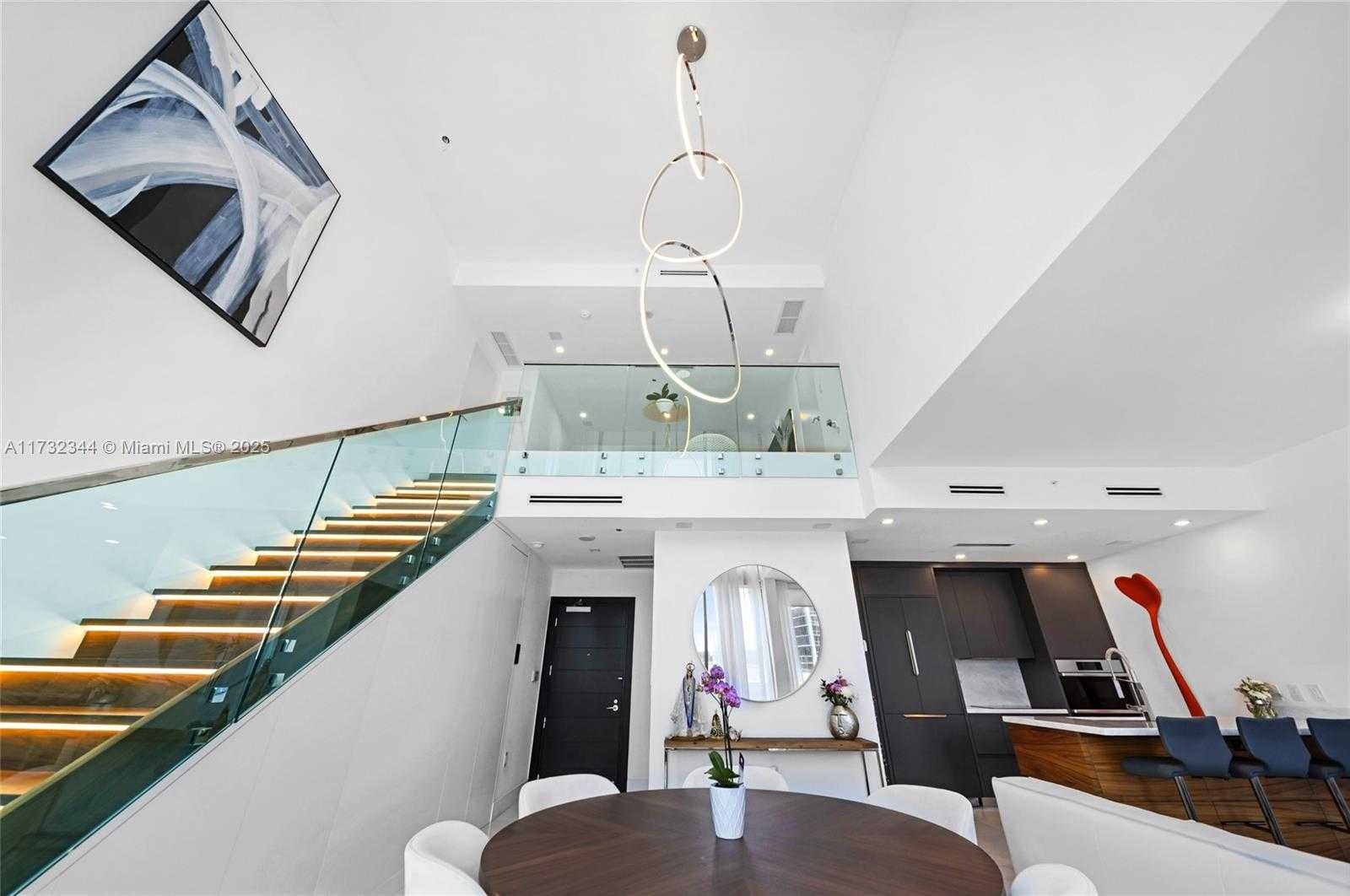 Small Image of 200 BISCAYNE BOULEVARD WAY #1406, Miami Number 17