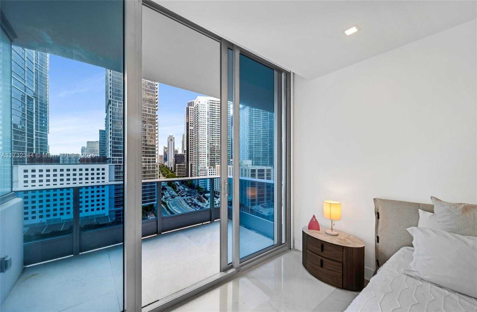 Small Image of 200 BISCAYNE BOULEVARD WAY #1406, Miami Number 33