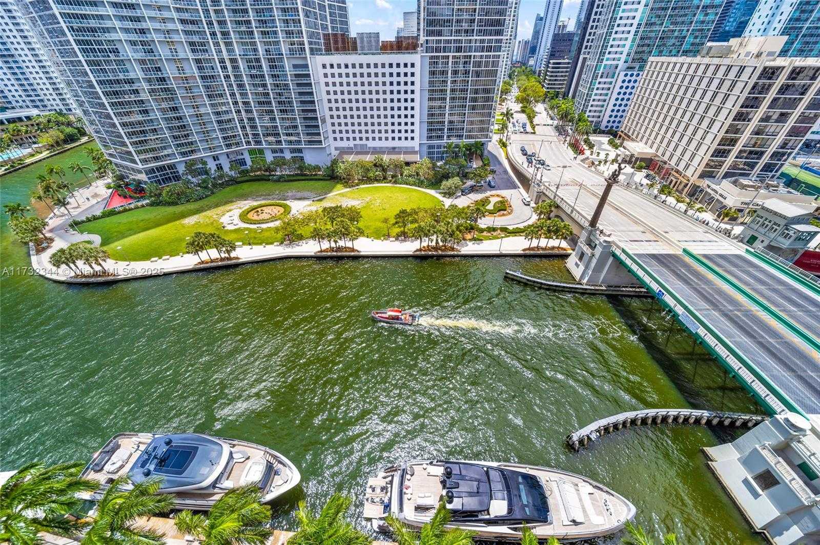 Small Image of 200 BISCAYNE BOULEVARD WAY #1406, Miami Number 38