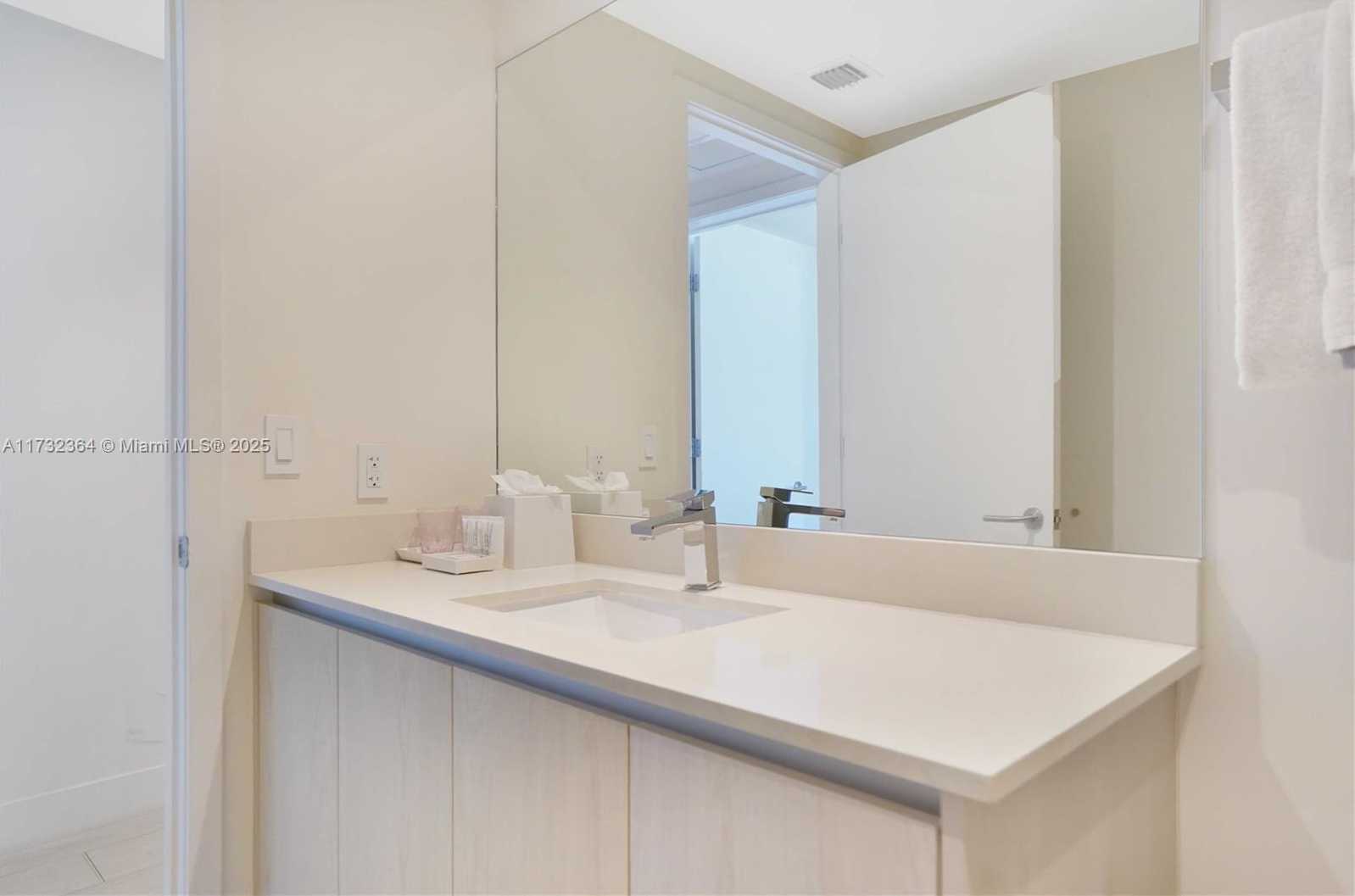 Small Image of 4010 SOUTH OCEAN DR #R2604, Hollywood Number 27