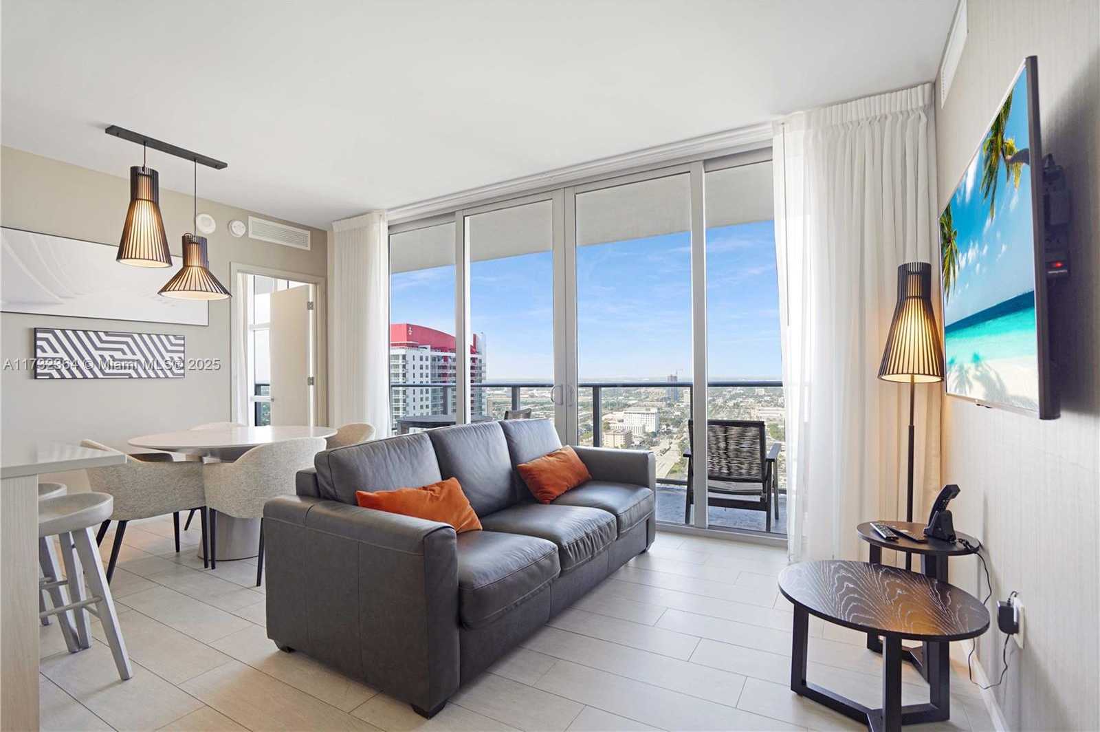 Small Image of 4010 SOUTH OCEAN DR #R2604, Hollywood Number 3