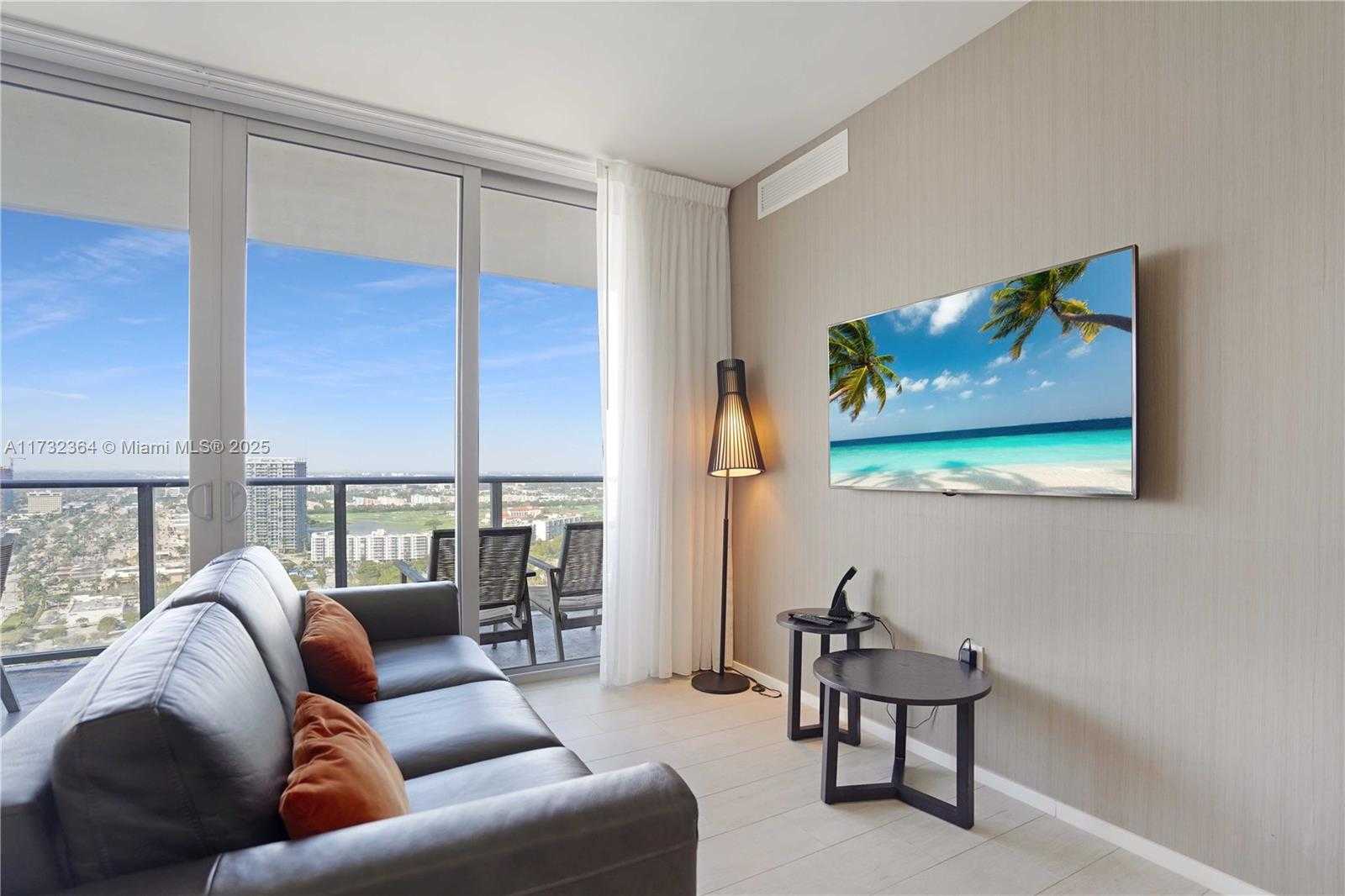 Small Image of 4010 SOUTH OCEAN DR #R2604, Hollywood Number 9