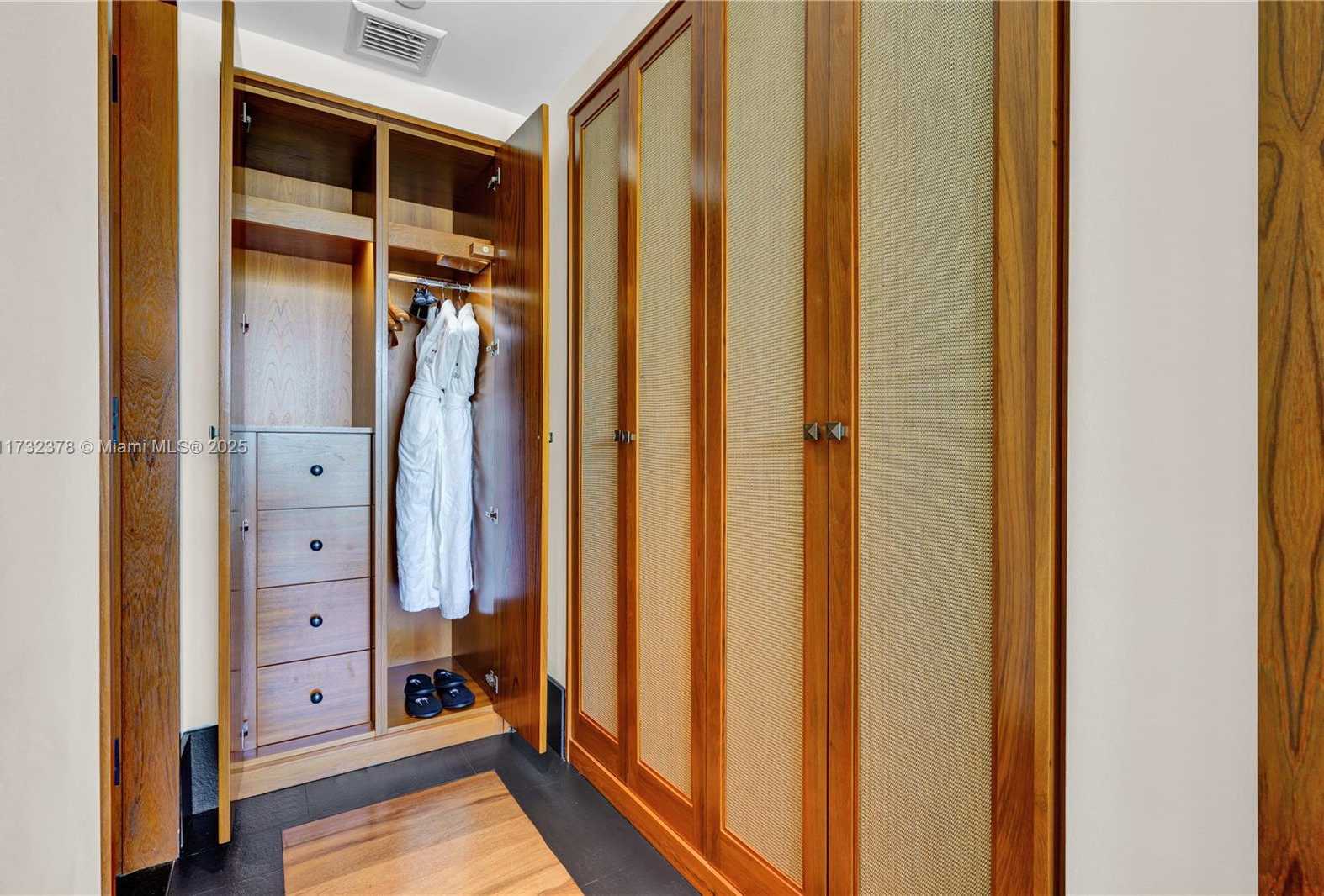 Small Image of 101 20TH ST #1805, Miami Beach Number 25