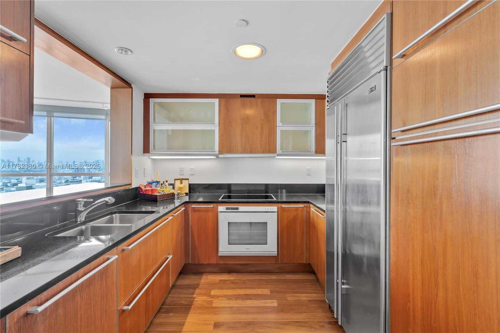 Small Image of 101 20TH ST #3806, Miami Beach Number 12