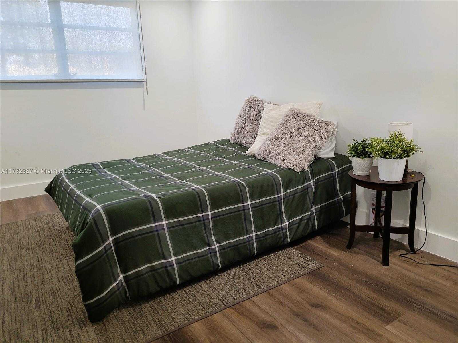 Small Image of 1400 TALLWOOD AVE #204, Hollywood Number 10