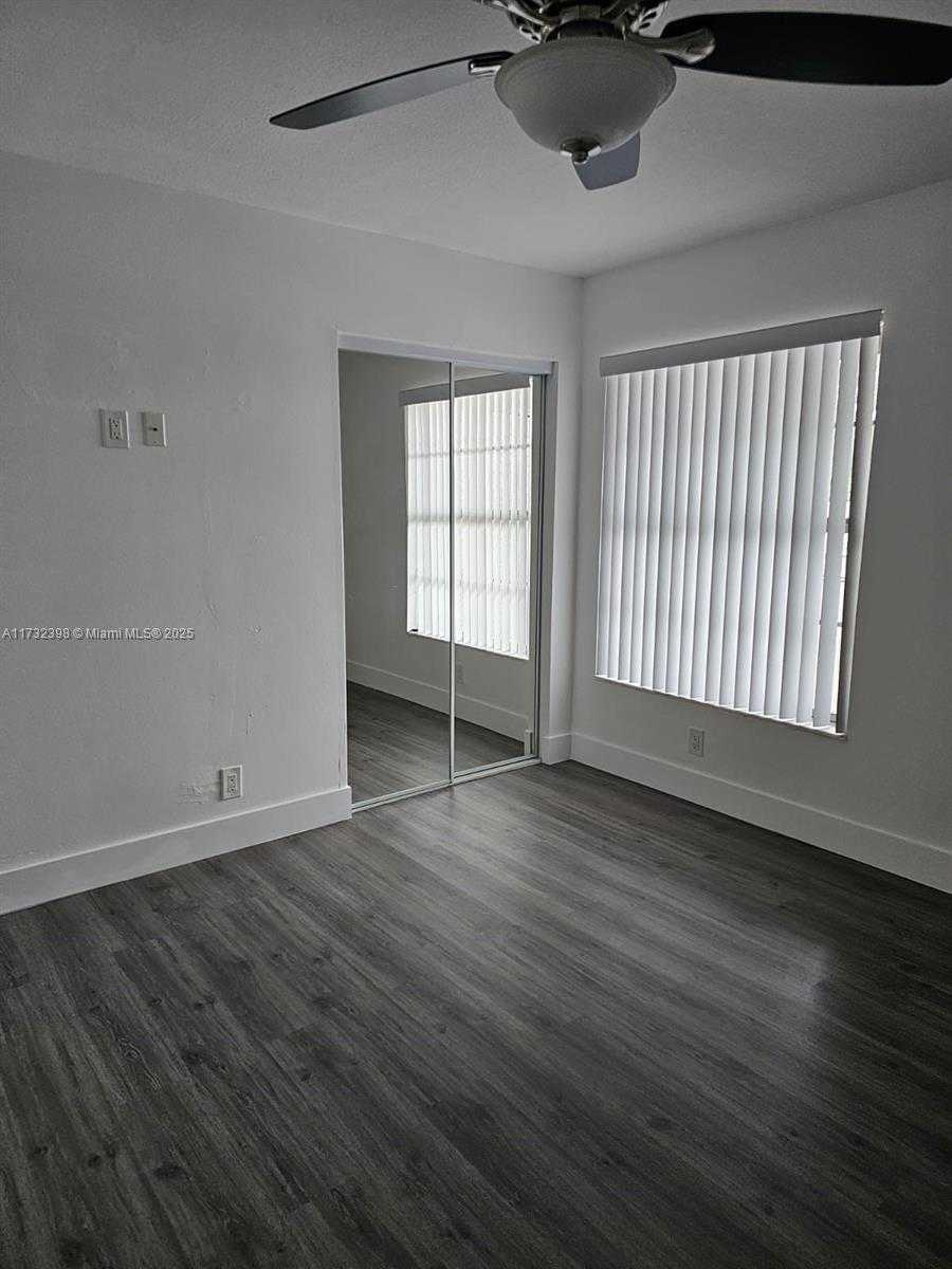 Small Image of 3777 NW 78th Ave, Hollywood, FL 33024, USA Number 21