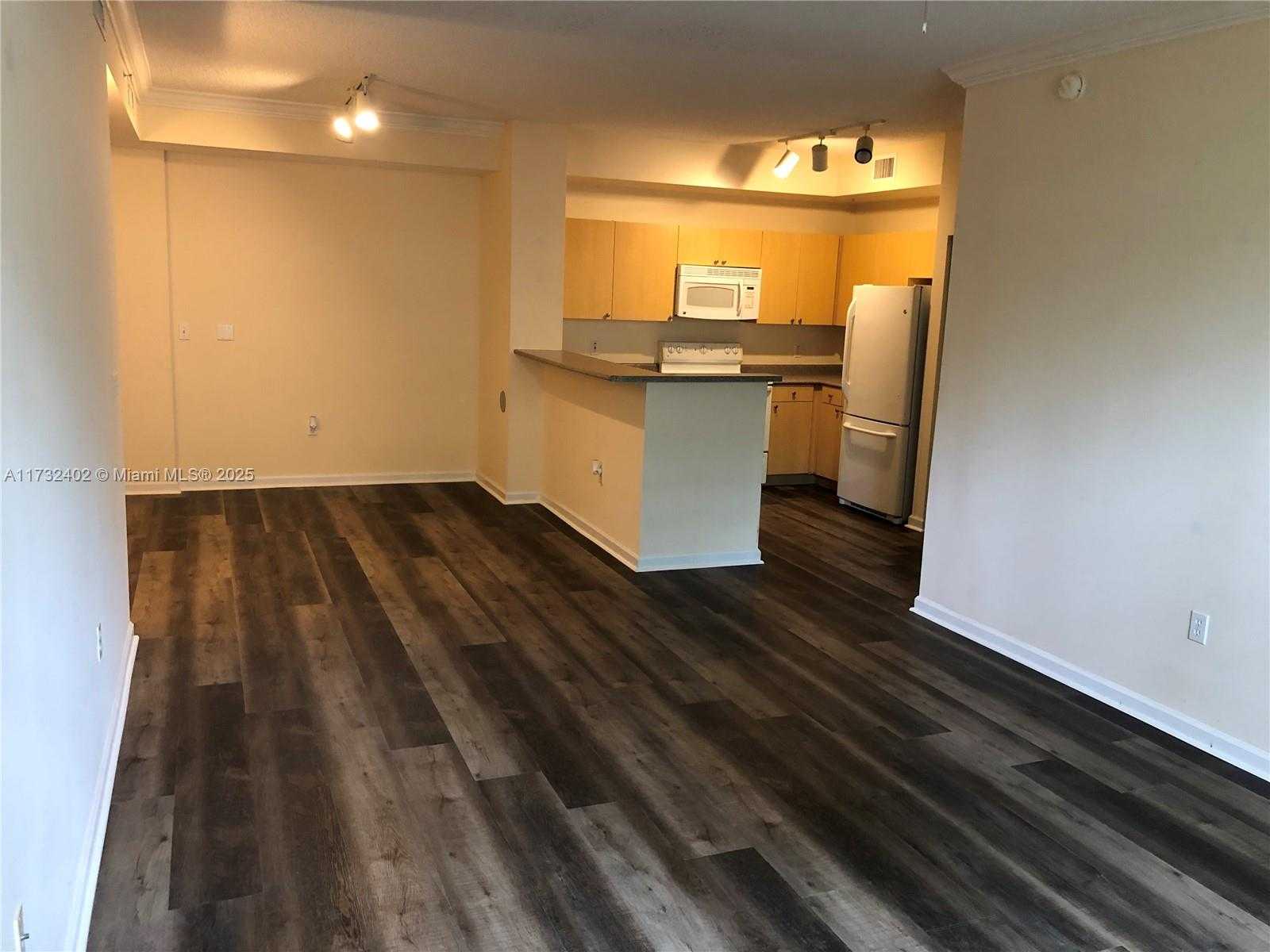 Small Image of 1919 VAN BUREN ST #104A, Hollywood Number 3