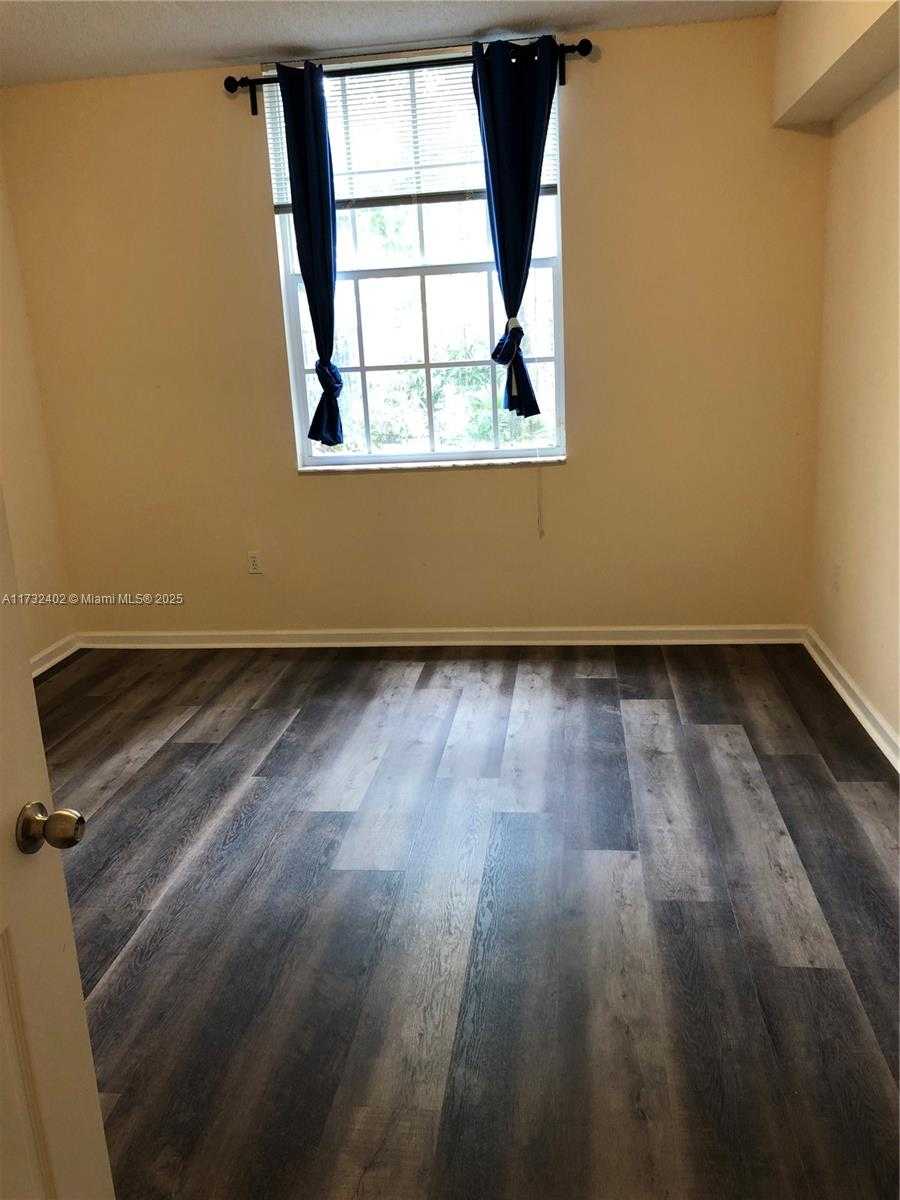 Small Image of 1919 VAN BUREN ST #104A, Hollywood Number 9