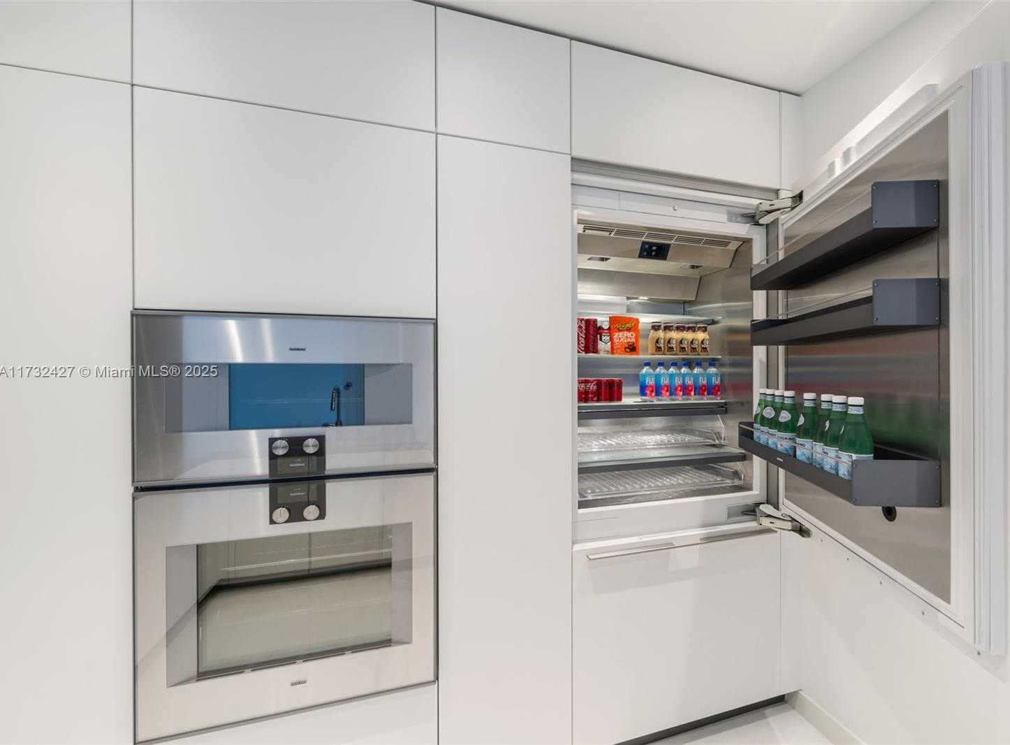 Small Image of 300 BISCAYNE BLVD WAY #3909w, Miami Number 12