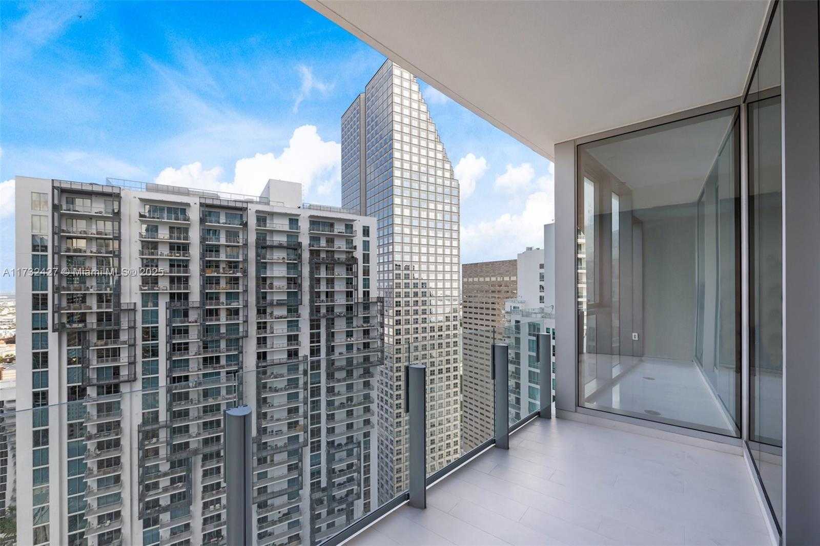 Small Image of 300 BISCAYNE BLVD WAY #3909w, Miami Number 15