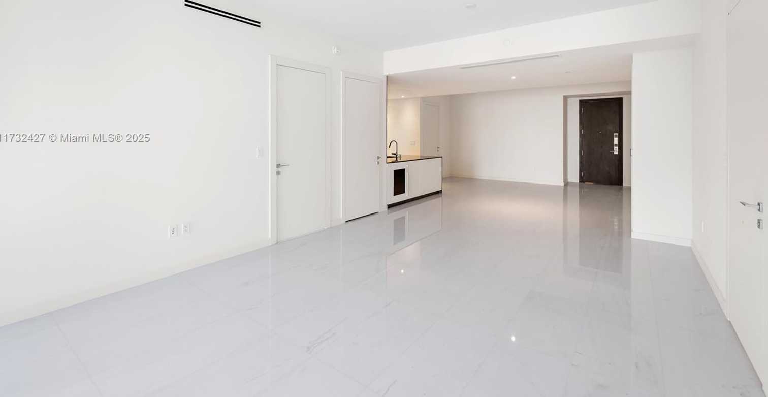 Small Image of 300 BISCAYNE BLVD WAY #3909w, Miami Number 16