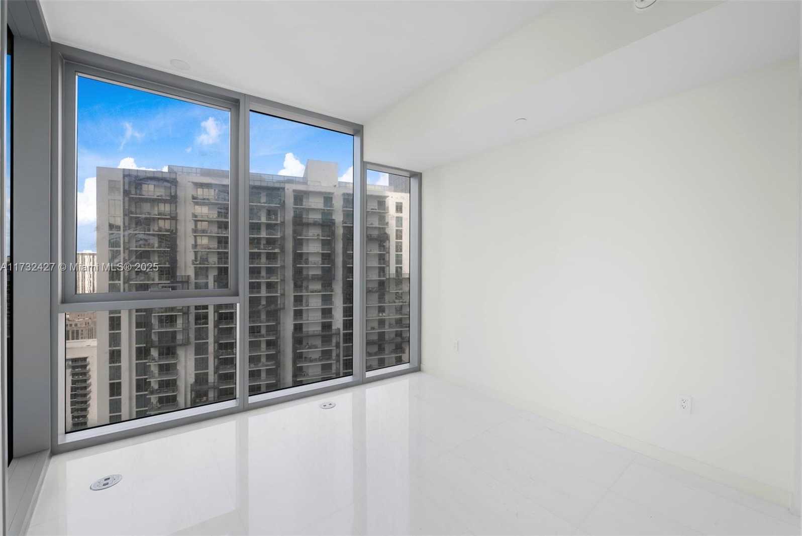 Small Image of 300 BISCAYNE BLVD WAY #3909w, Miami Number 19