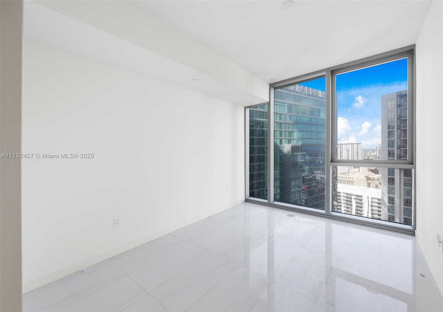 Small Image of 300 BISCAYNE BLVD WAY #3909w, Miami Number 22