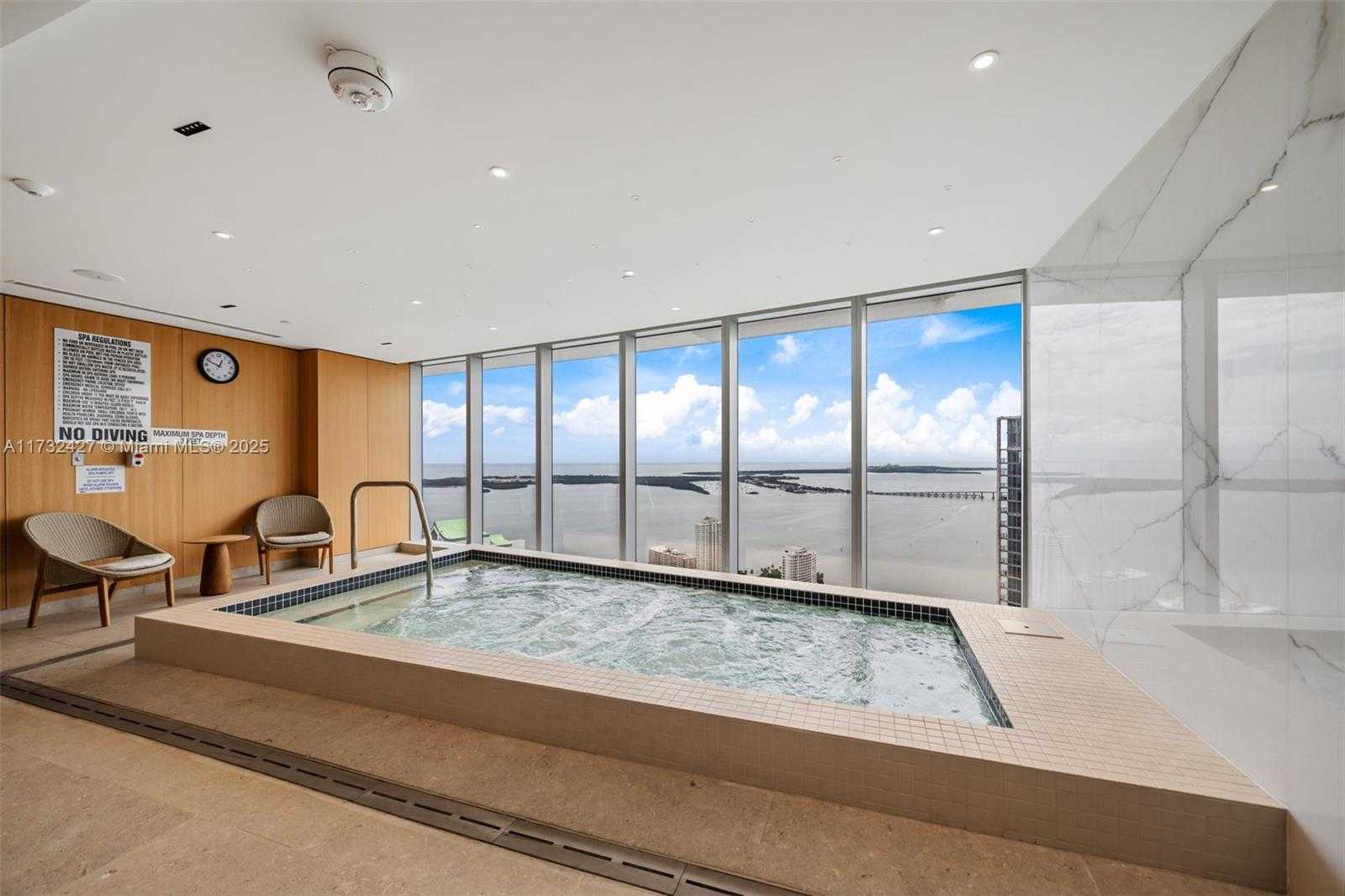 Small Image of 300 BISCAYNE BLVD WAY #3909w, Miami Number 45