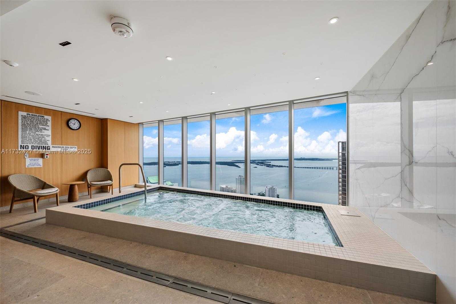 Small Image of 300 BISCAYNE BLVD WAY #3909w, Miami Number 46